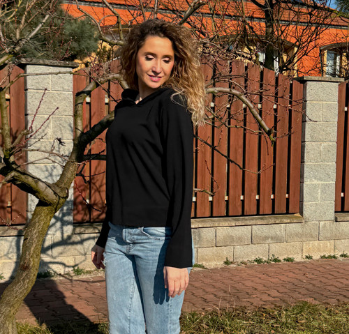 Top s kapucí černý — foto 5