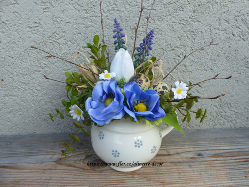 Pomněnkový buclák s anemonkami — foto 2