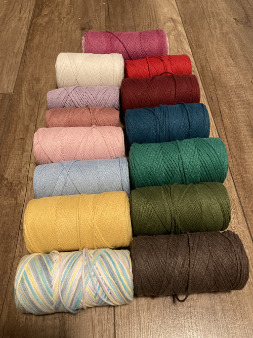 Macramé klíčenka srdíčko — foto 5