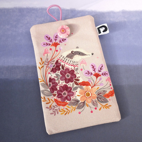 Obal na mobil - Nora pro jezevce — foto 3