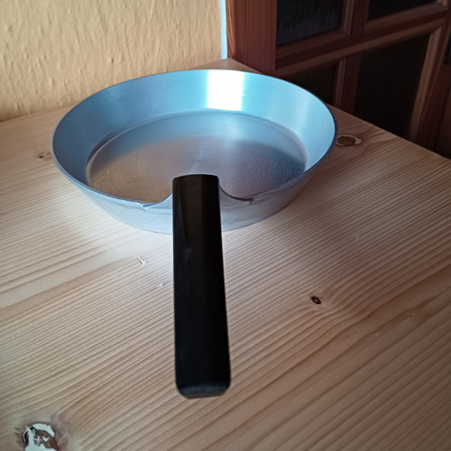 Krásná nová hliníková pánev průměr 23 cm — foto 6