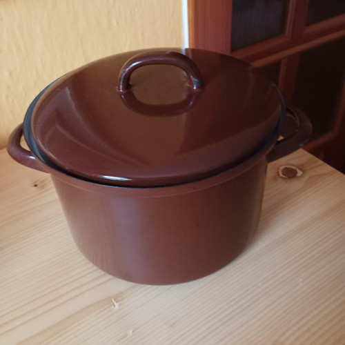 Hrnec - hnědý smalt průměr 20 cm — foto 2