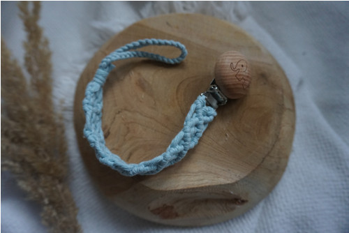 Macramé klip na dudlík Modrý — foto 3