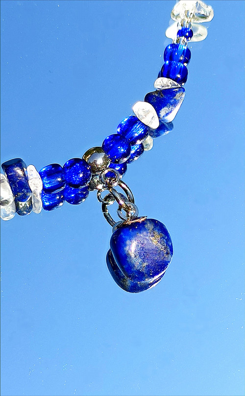 Nahrdelník s Lapisem Lazuli a křišťálem — foto 5