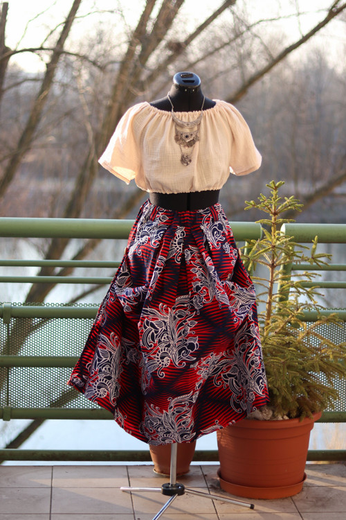 Africká modré a červené ornamenty — foto 3