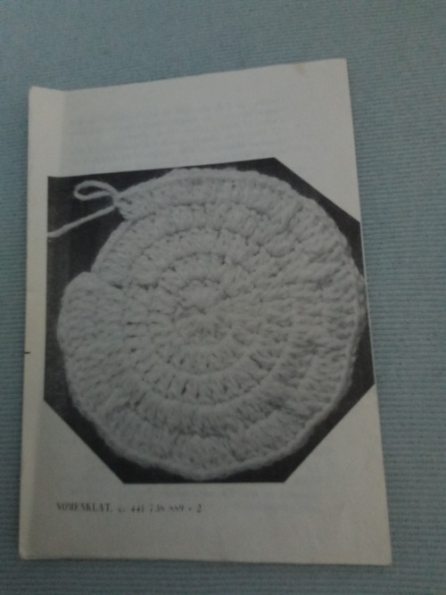 Háčkovaný baret — foto 2