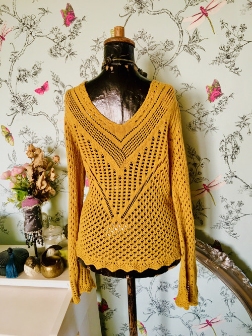 Svetřík boho ležérní háčkovaný — foto 3