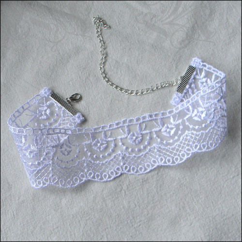 Gotický bílý obojek-choker — foto 2