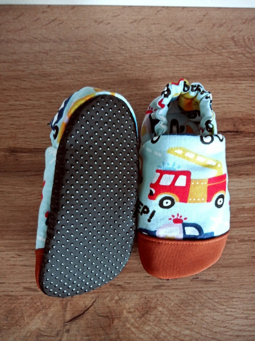 Barefoot Capáčky /Hasiče /Protiskluz — foto 2