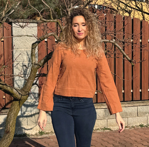 Top mušelín s výšivkou — foto 2