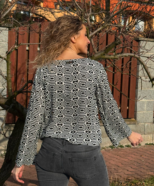 Top lehký černo bílý vel. M — foto 4