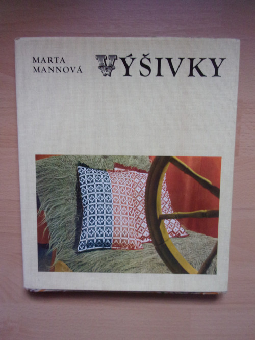 Kniha Výšivky 1973 — foto 2