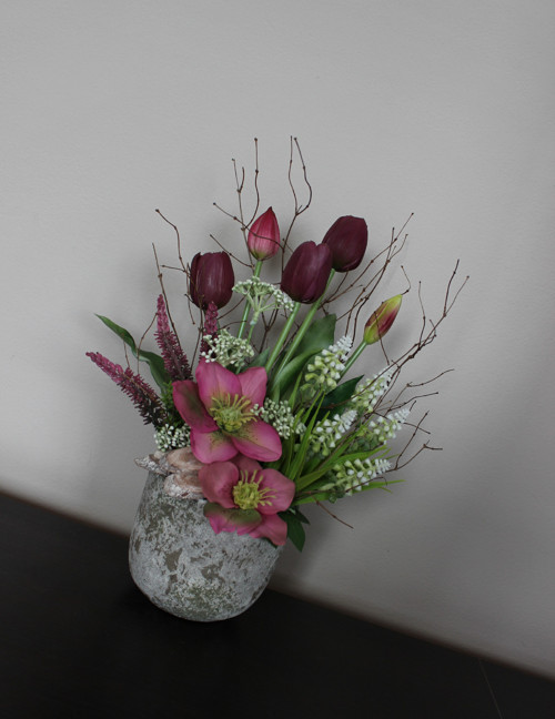 Keramický obal s tulipány a čemeřicemi vínový — foto 5