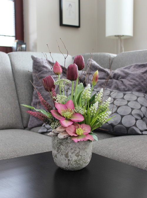 Keramický obal s tulipány a čemeřicemi vínový — foto 6