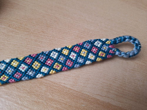 Macramé náramek pastelový — foto 4
