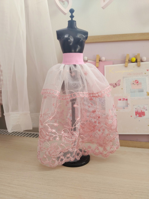 Barbie sukýnka — foto 4