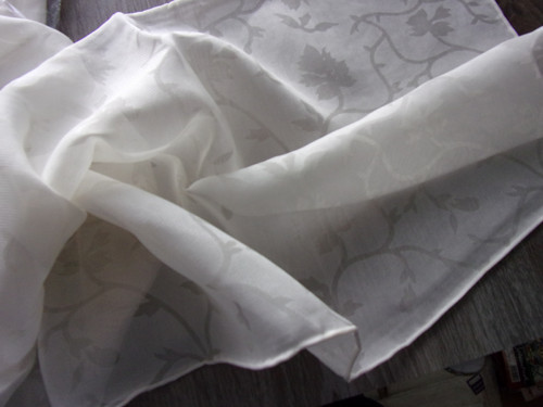 HEDVÁBNÁ ŠÁLA 160x36 cm - LARISSA — foto 2