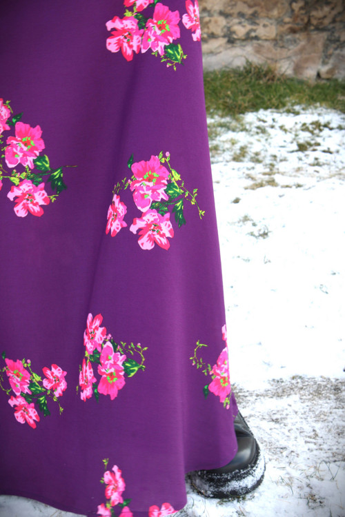 Sukně ............ L - XL — foto 4