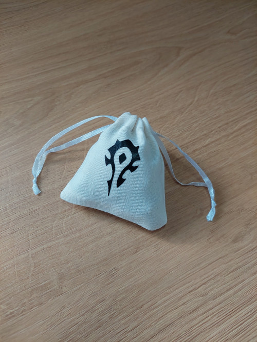 Mini kapsička na šňůrku - Horda — foto 5