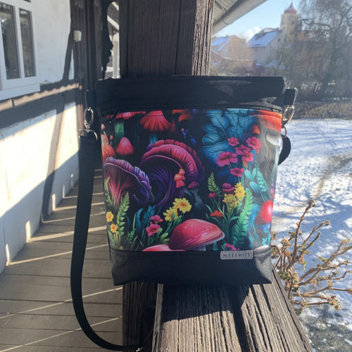 Houby magické- crossbody taška — foto 2