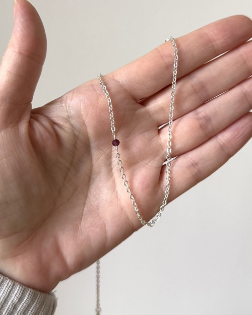 Náhrdelník choker s broušeným granátem — foto 3