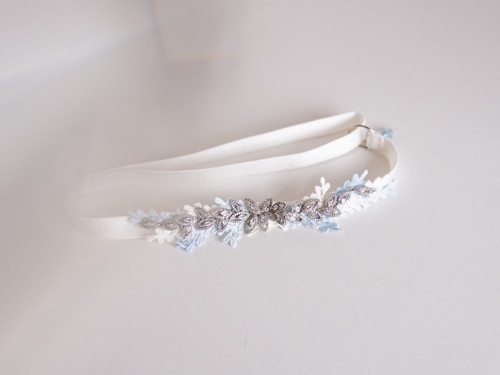 Svatební podvazek "Colette Blue” — foto 4