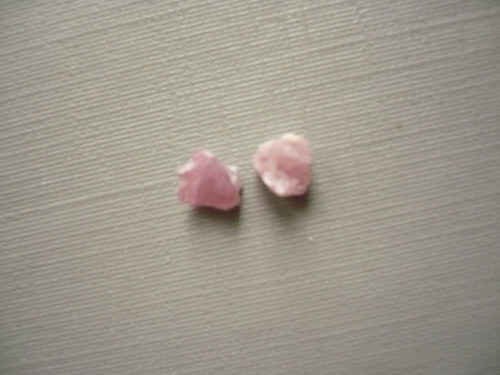 Pár krystalů - rubelit 5 mm, č.31f — foto 2