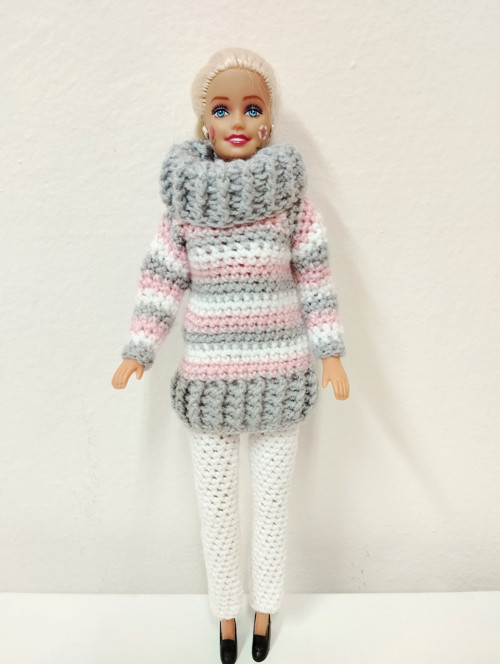 Barbie jede na hory — foto 2