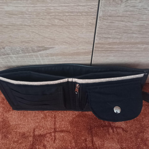 Peněženka s výšivkou — foto 2