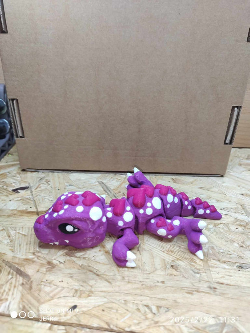 T-Rex se srdíčky — foto 3
