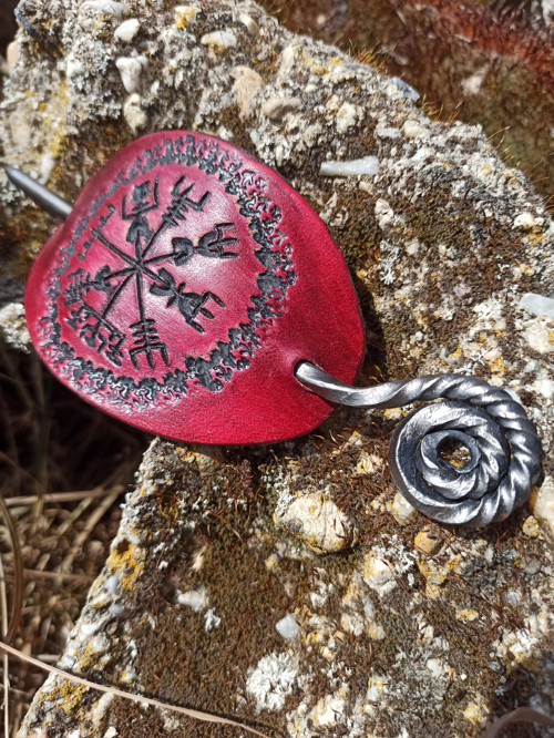 Spona do vlasů Vegvísir — foto 3