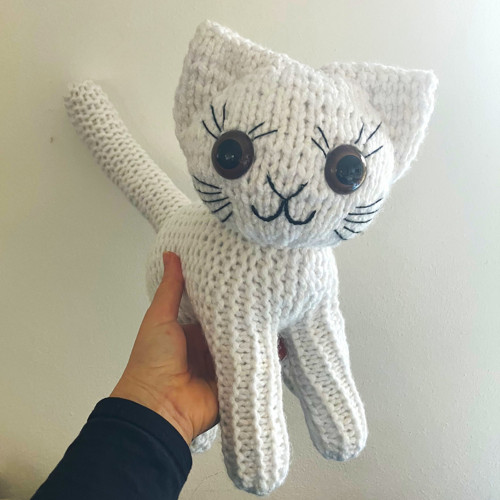 Micinka s čokoládovýma očima cca 30 cm — foto 2