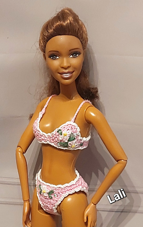 Háčkované spodní prádlo č.2 pro p. Barbie — foto 4