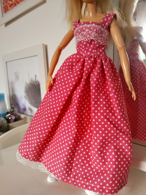Šaty pro barbie — foto 5