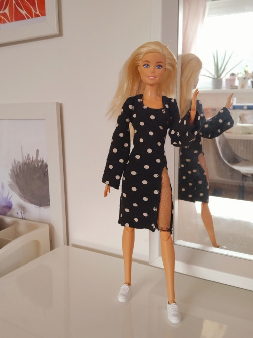Šaty pro barbie plesové — foto 4