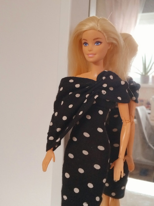 Šaty pro barbie plesové — foto 4