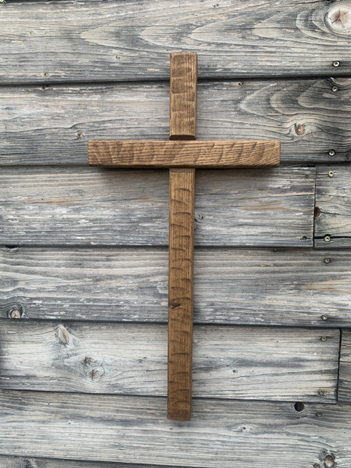 Kříž 50 cm s vrypy v barvě Ořech — foto 4