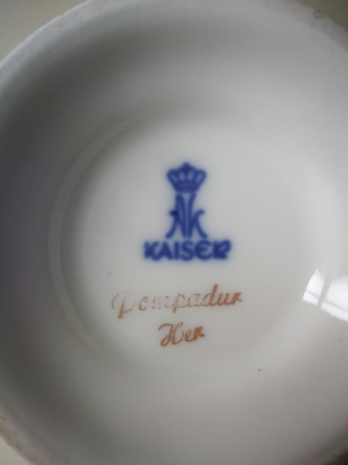 Porcelánový květník — foto 5