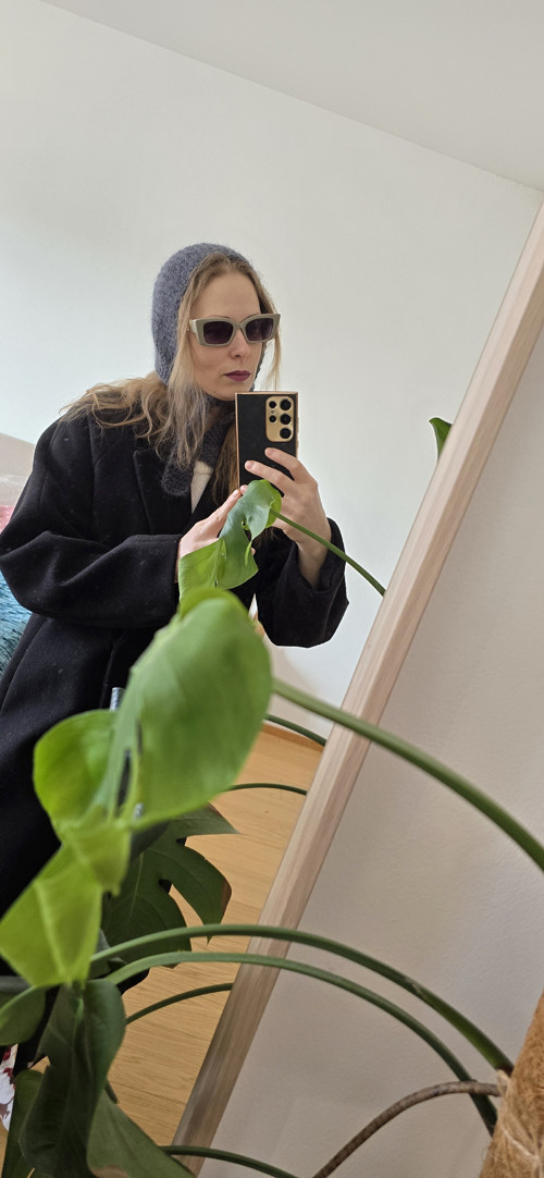 Trendová antracitová čepice . — foto 6