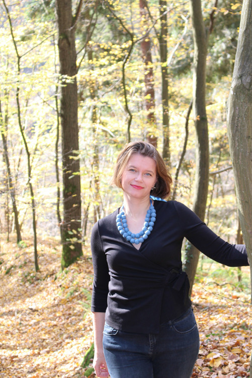 Plstěný náhrdelník nebeská modř — foto 4