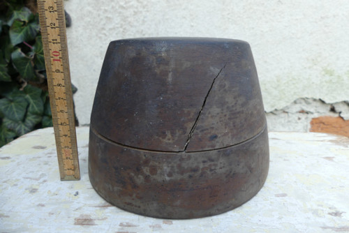 Dřevěná modistická forma na klobouky — foto 5