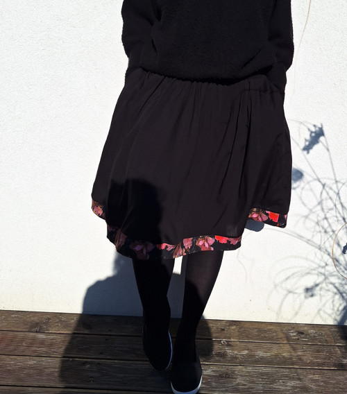 S u k n ě č e r n á l e m...M/L — foto 2