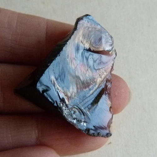 Obsidián kouřový surový - 4 cm — foto 4