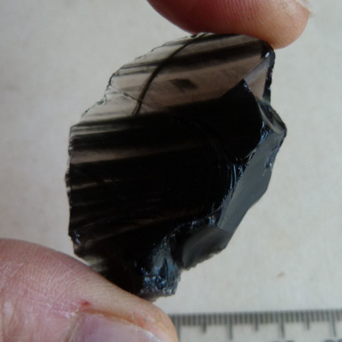 Obsidián kouřový surový - 4,5 cm - Extra! — foto 2