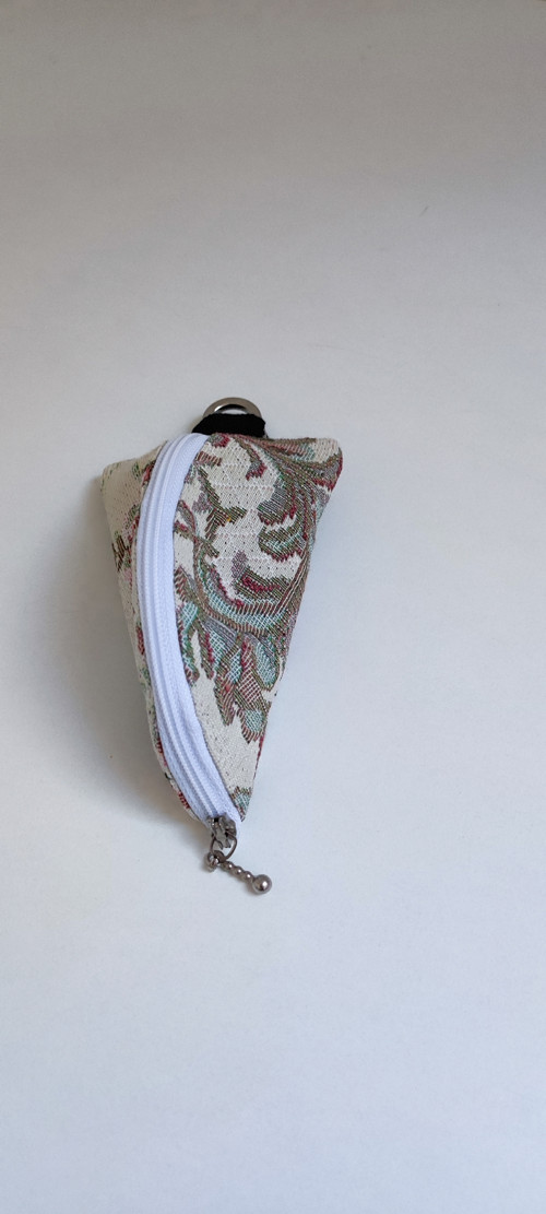 Gobelínová klíčenka. — foto 2