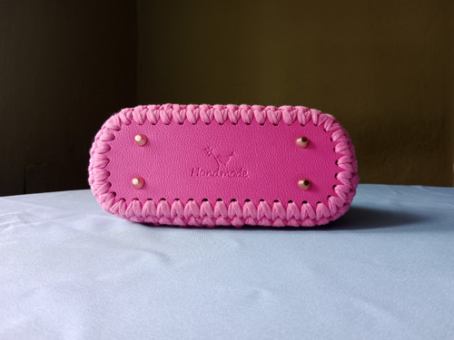 Háčkovaná růžová kabelka Barbie — foto 4