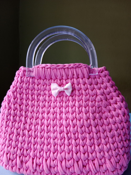 Háčkovaná růžová kabelka Barbie — foto 2