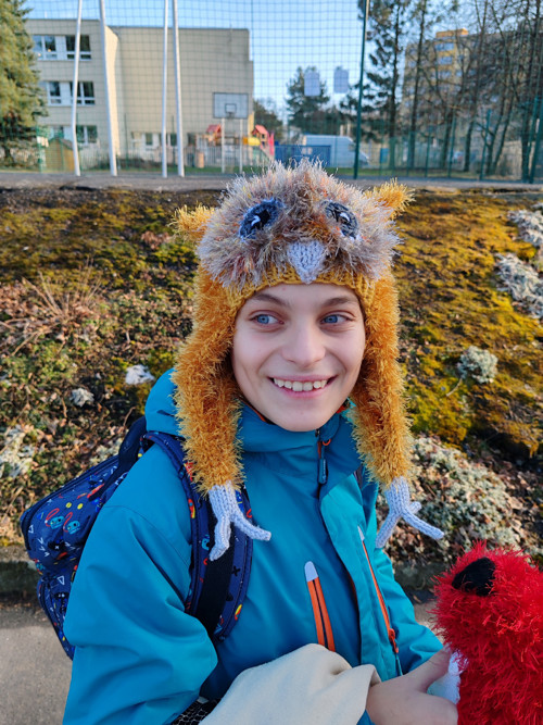 Ušanka SOVA V BARVĚ KARI — foto 5