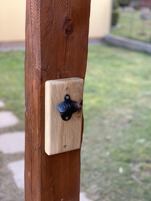 Nástěnný otvírák dub — foto 2