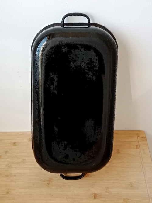 Smaltovaný černý pekáč 40 cm — foto 3
